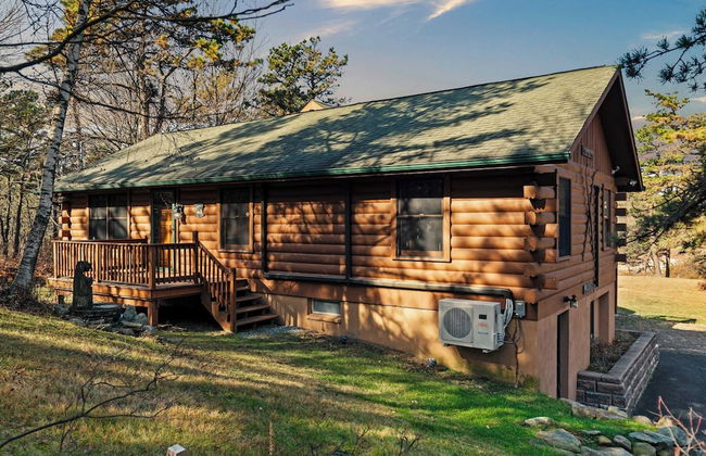 Deer Haven Cabin by Avantstay Waterfront Dock + Firepit - Photo 38
