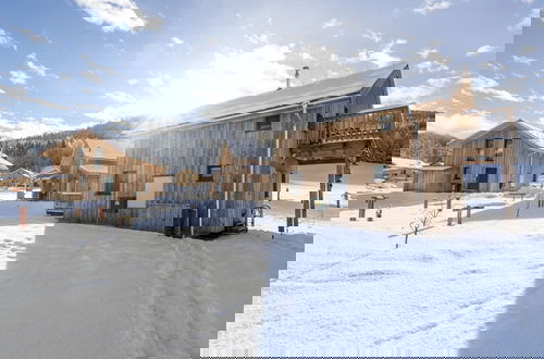 Photo 19 - Modern Chalet With Whirlpool