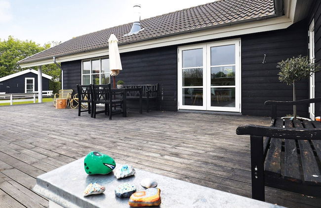 6 Person Holiday Home in Otterup - Foto 20