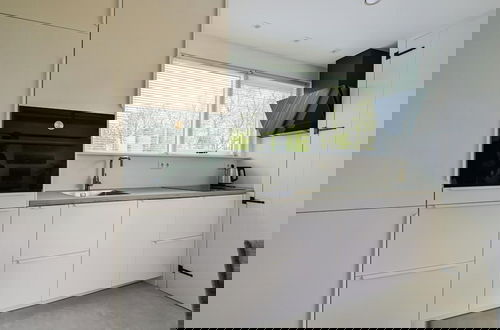 Foto 4 - Radiant Bungalow With Garden
