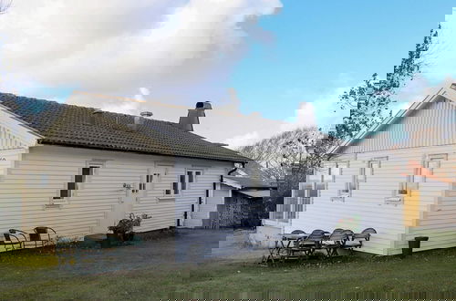 Photo 21 - 6 Person Holiday Home in Tvaaker-by Traum