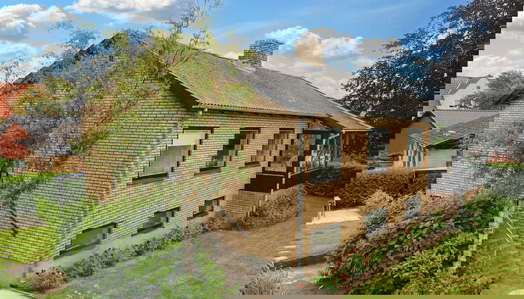 Foto 1 - 6 Person Holiday Home in Strandby
