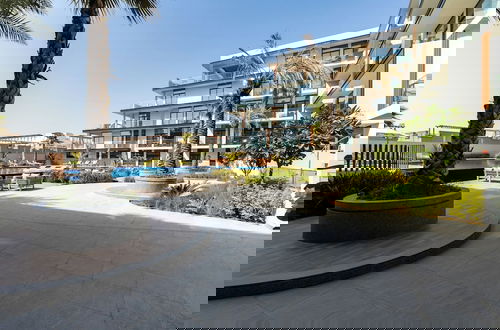 Foto 43 - Waves - Tranquil Living 2BR Apt in JVC with City Views