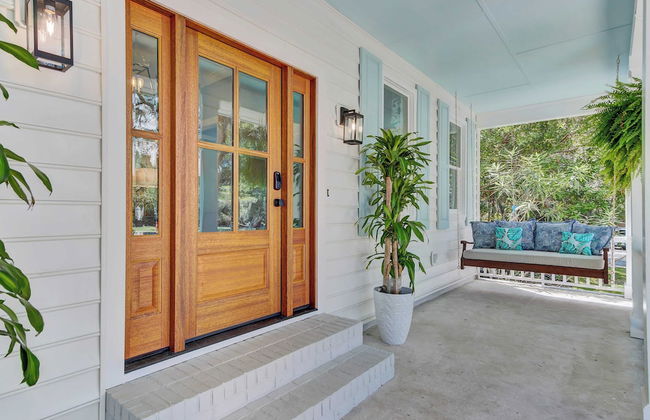 Southern Oasis by Avantstay 0.5mi Walk to the Beach, Pool, Patio, Large Yard - Foto 6
