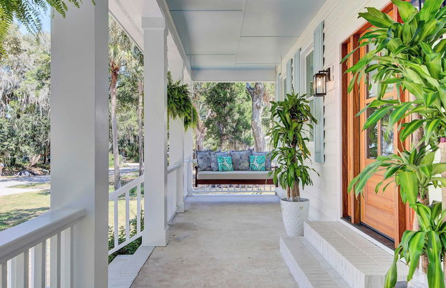 Southern Oasis by Avantstay 0.5mi Walk to the Beach, Pool, Patio, Large Yard - Foto 7