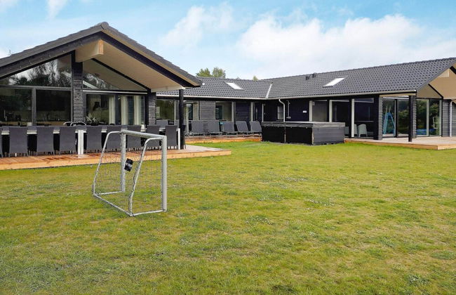 22 Person Holiday Home in Vaeggerlose - Foto 1