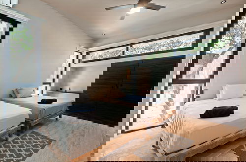 Photo 35 - Lujoso Condo en Holistika by BT Homes