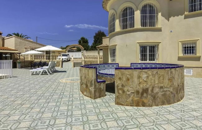 Charming Holiday Home in Calpe With Barbeque - Foto 9