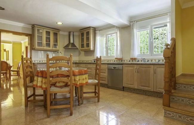 Charming Holiday Home in Calpe With Barbeque - Foto 33