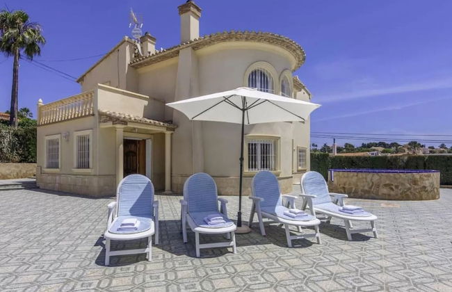 Charming Holiday Home in Calpe With Barbeque - Foto 30