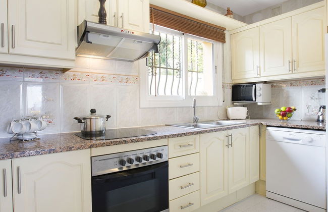 Serene Villa in Lloret de Mar With Private Swimming Pool - Foto 1