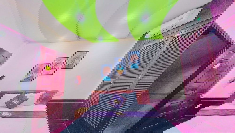 Primary image