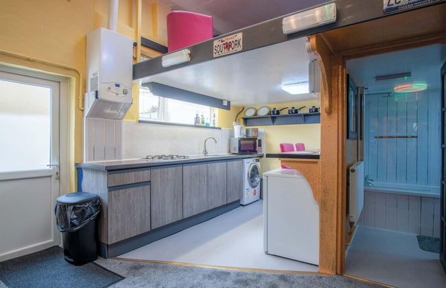 Clouds - 1 Bedroom Holiday Home - Milford Haven - Foto 13