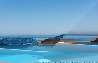 Foto 1 - Sea View 3 Bedroom Villa Close to the Beach