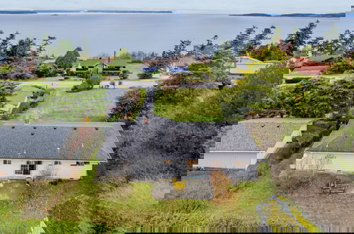 Foto 11 - Whidbey Bliss by Avantstay 2min to Beach + View