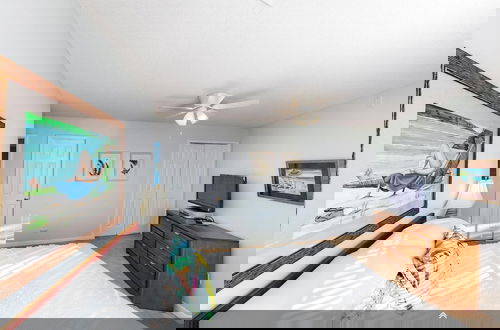 Foto 2 - Crystal Village II, Unit 10B
