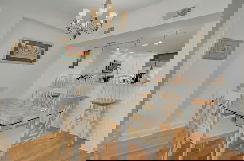 Foto 3 - 401 A Shipwatch by Avantstay Beachfront Condo w/ Community Pool Access!