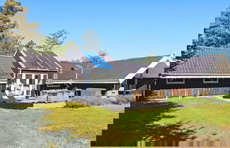 Photo 1 - 6 Person Holiday Home in Vaeggerlose