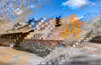 Foto 1 - The Wildlife Lodge - Great Location! Close To Tanger Outlets! 5 Bedroom Cabin by RedAwning