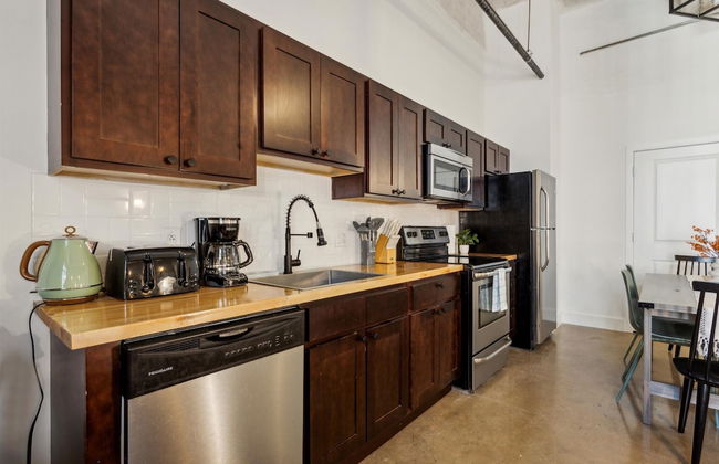 Storehouse Lofts - Photo 32