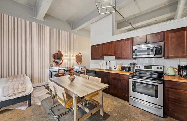 Storehouse Lofts - Photo 35