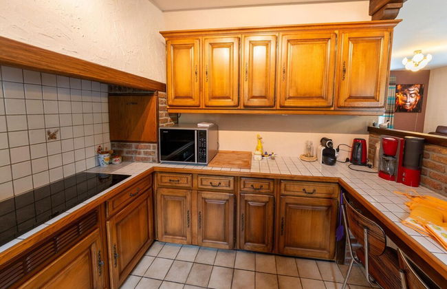 Magnificent Home in Tilf With Garden - Photo 10