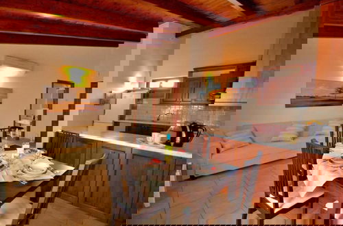 Photo 9 - Katrina Superior Apartment 5 With Balcony