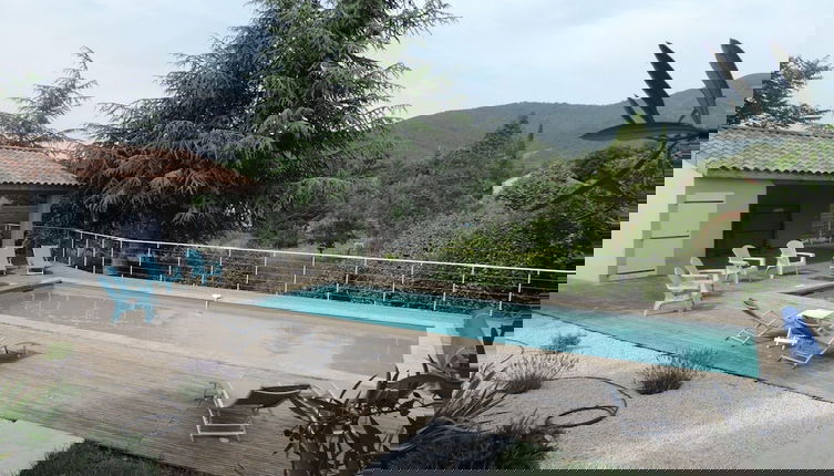 Photo 1 - Attractive Holiday Home With Private Pool