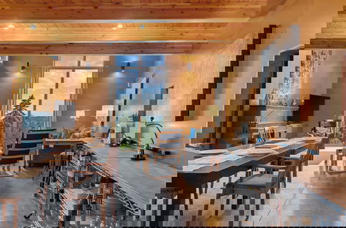 Foto 26 - Crows Nest by Avantstay Accessible Home w/ Views