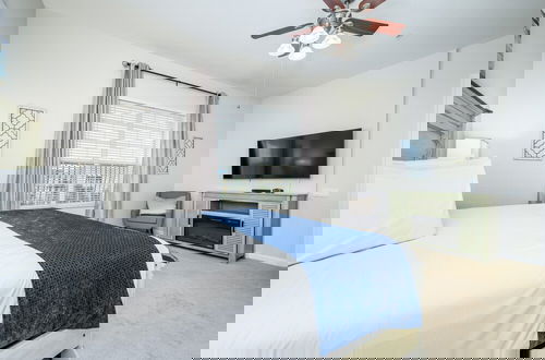 Foto 3 - Penthouse Vacation Condo, Near the Parks - 2015
