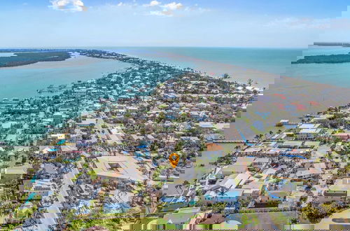 Photo 59 - Walk to Beach, Pool+hot Tub, Game Room Captiva 5bdr Coco Mango by Avantstay