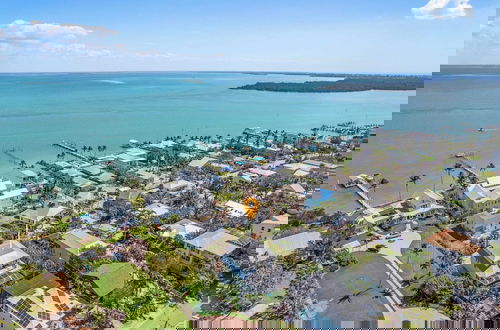 Photo 57 - Walk to Beach, Pool+hot Tub, Game Room Captiva 5bdr Coco Mango by Avantstay