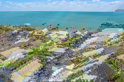 Photo 53 - Walk to Beach, Pool+hot Tub, Game Room Captiva 5bdr Coco Mango by Avantstay