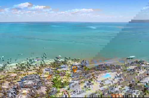 Photo 56 - Walk to Beach, Pool+hot Tub, Game Room Captiva 5bdr Coco Mango by Avantstay
