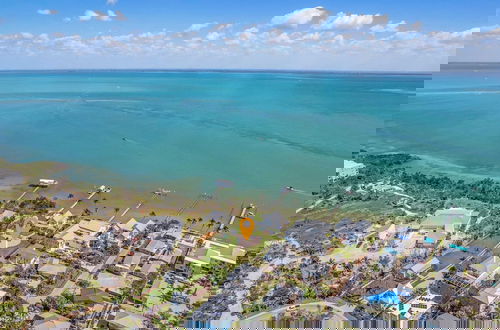 Photo 55 - Walk to Beach, Pool+hot Tub, Game Room Captiva 5bdr Coco Mango by Avantstay