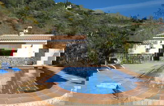 Foto 1 - Luxury Villa in Sayalonga With Private Pool