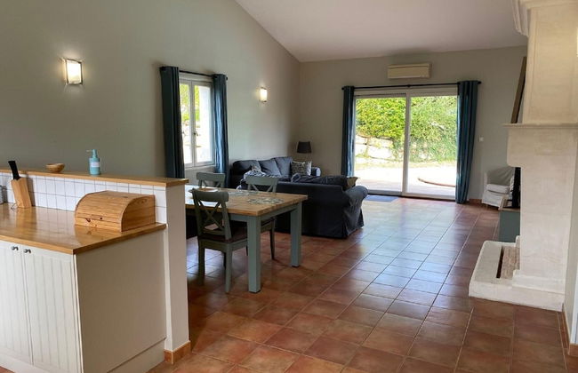 Luxury Villa With Covered Terrace in Chalais - Photo 27