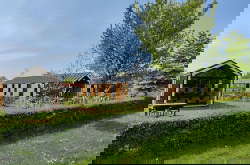 Foto 21 - Chalet in Flevoland With Spacious Garden