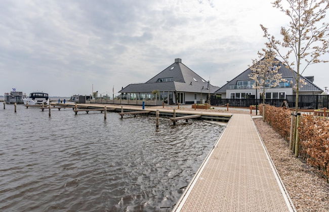 Holiday Home in Sneek With Waterfront Jetty - Foto 33