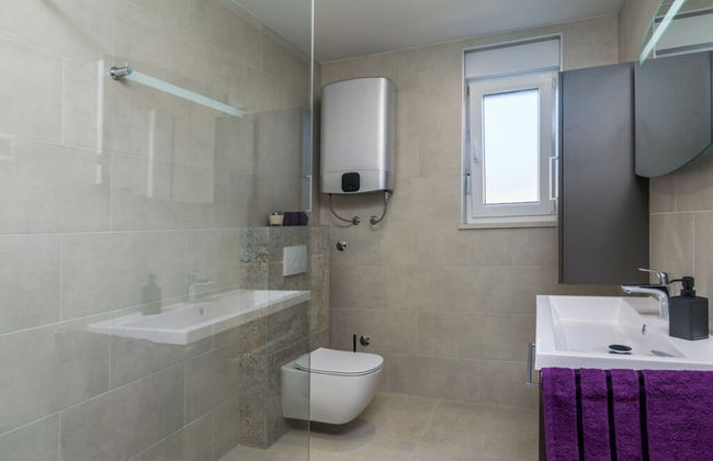 Villa Gloria Comfortable Holiday Residence - Photo 11