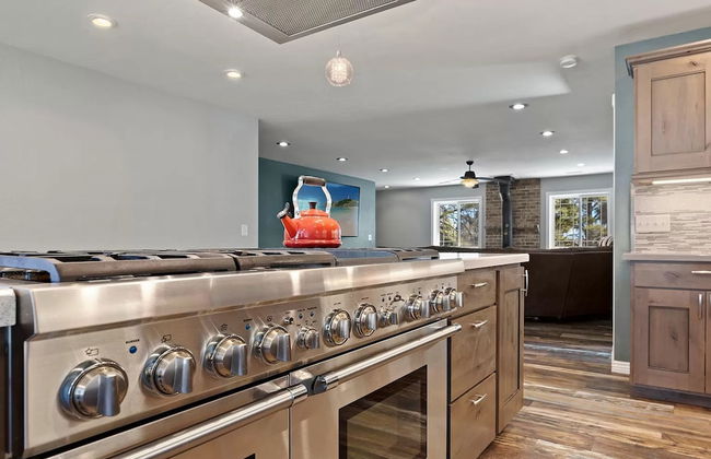 Spacious Canyon Peak Pine View Home Game Room Hot Tub - Foto 17
