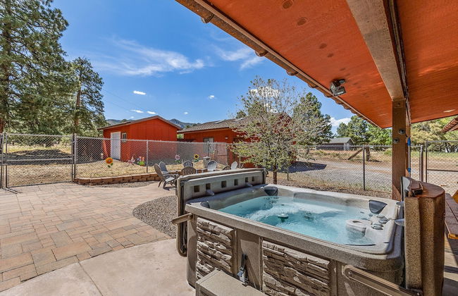 Spacious Canyon Peak Pine View Home Game Room Hot Tub - Foto 1
