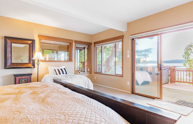 Madrona Beach House by Avantstay Waterfront Home - Foto 26