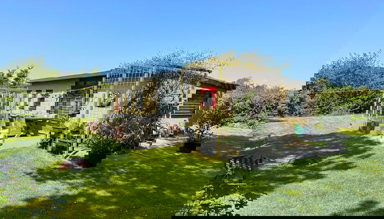 Foto 1 - Beautiful Bungalow With Spacious Garden