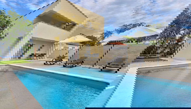 Foto 1 - Villa Near Split Airport