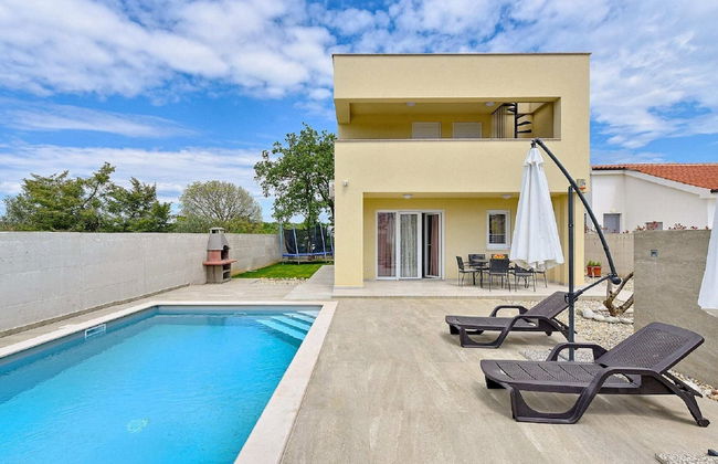 Modern Villa With Private Hydromassage Pool - Foto 20