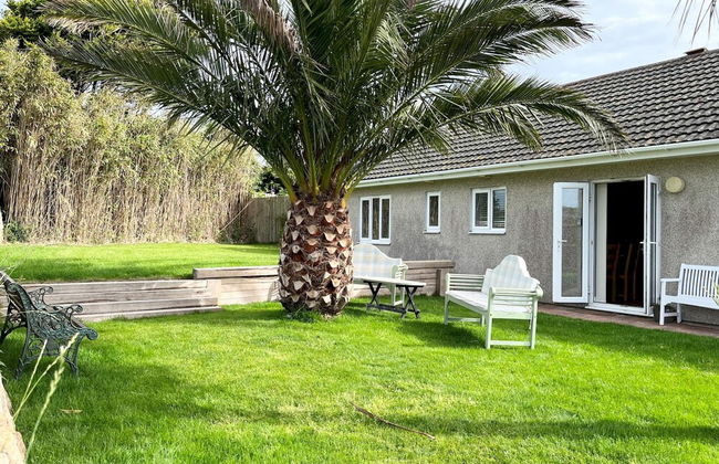 Gorgeous Spacious Bungalow Serene Garden Parking - Foto 14