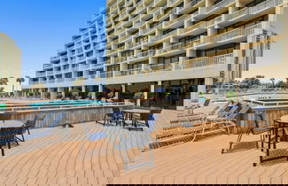 Photo 3 - Galvestonian 112 - Beachfront Hideaway