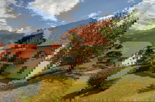 Foto 13 - Holiday Home in Haute-savoie Near Lake Annecy