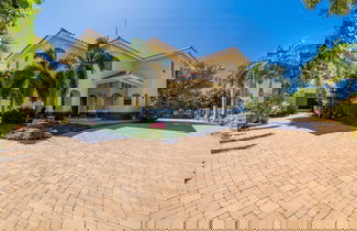 Foto 1 - Ocean View 5BR Villa Steps to Beach Privatepool
